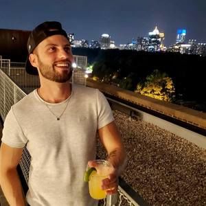 Meet your Posher, Jian